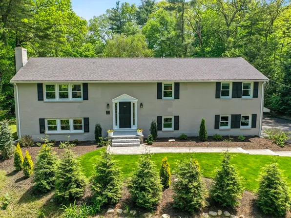 58 Upton Rd, Westborough, MA 01581
