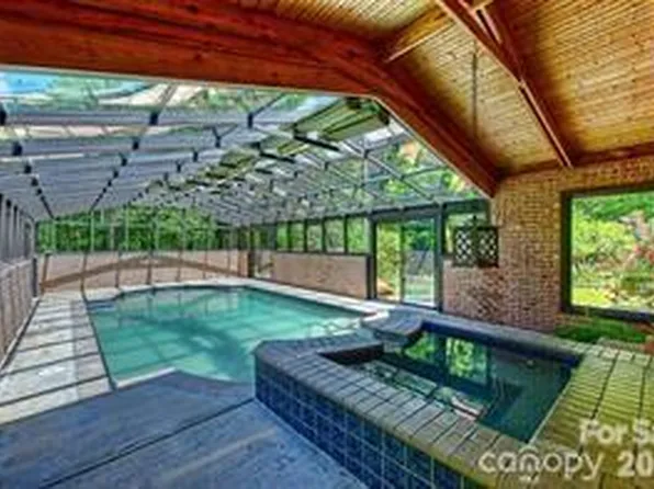 8680 Hills Dell Dr, Concord, NC 28027