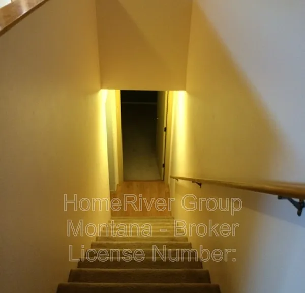 516 Connor Ct — Photo 12