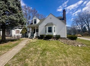 616 N West St, Crown Point, IN 46307