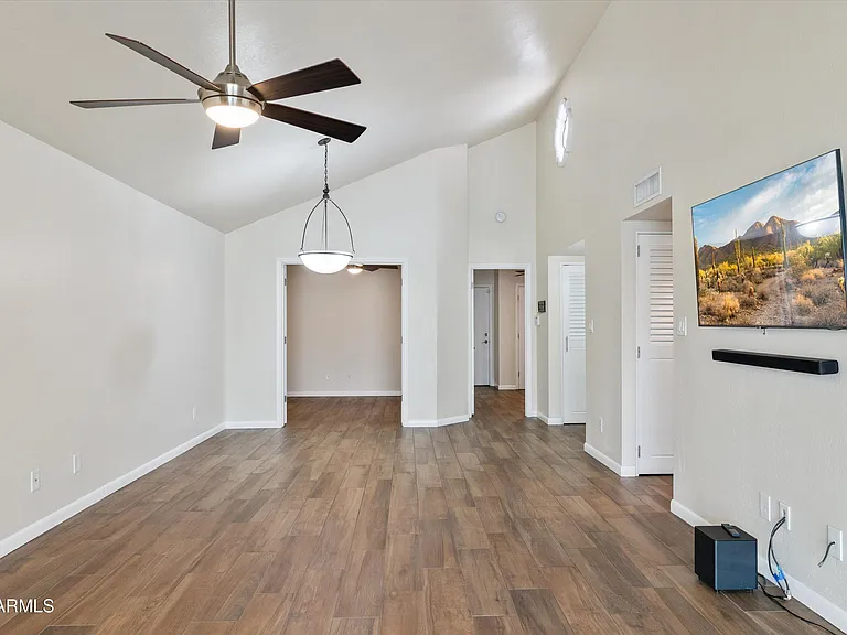 15020 N 40th St #37 — Photo 9
