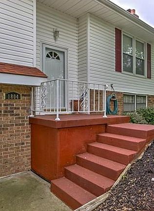 2nd image of 1804 Place Liberte Dr