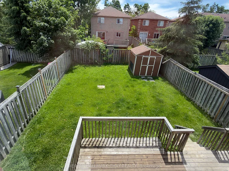 207 Tunbridge Rd — Photo 10