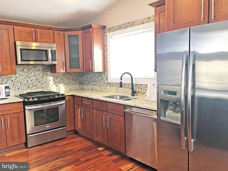 8331 Wesleyan St — Photo 3