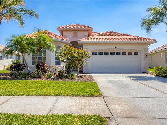 4th image of 4427 Blue Heron Cir