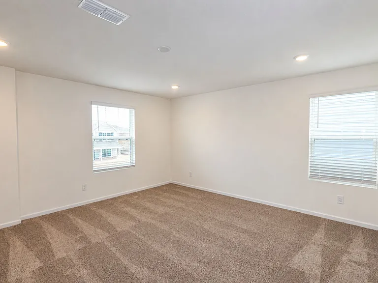 1511 Felthorpe Way — Photo 5