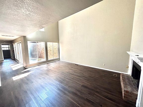 4th image of 333 Sundance Ln