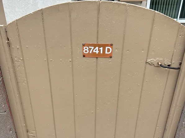 8741 Watson St, Cypress, CA 90630