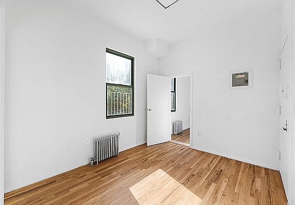 3rd image of 244 W 64th St #H