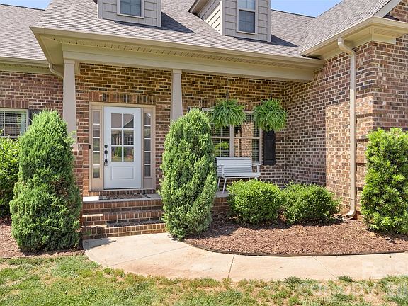 4th image of 5286 Ivy Spring Ln