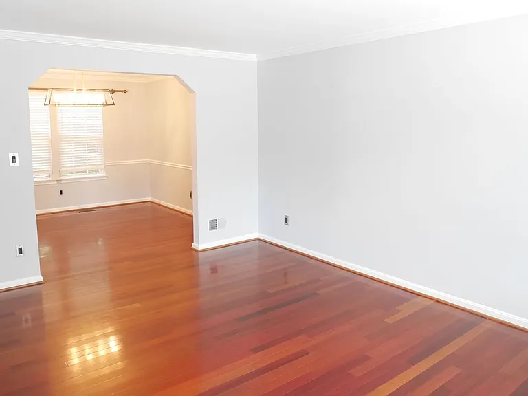 13706 Primrose Ct — Photo 9