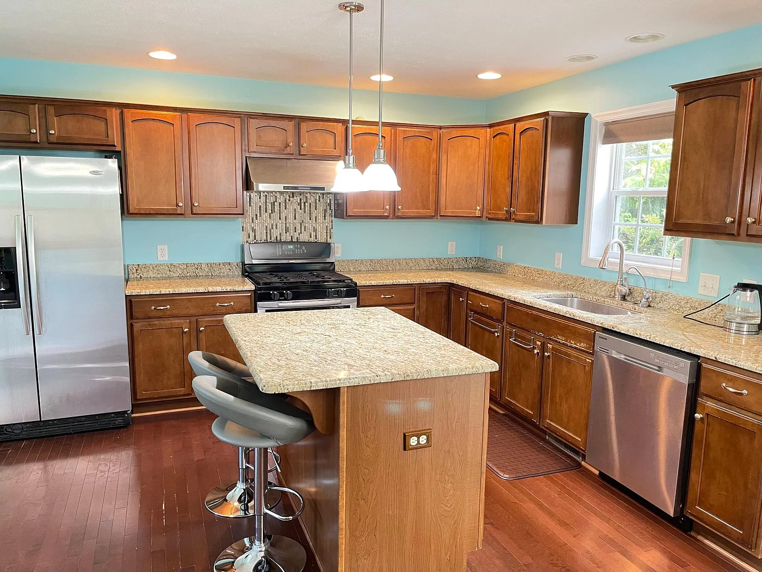 2084 Country Glenn Ln — Photo 3