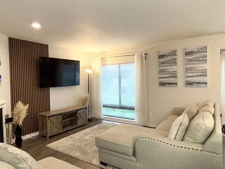 18616 Pier Point Pl — Photo 5