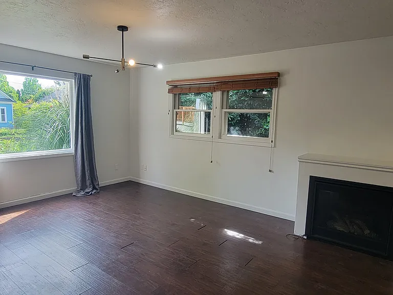 4025 SE Taylor St #FRONT — Photo 6