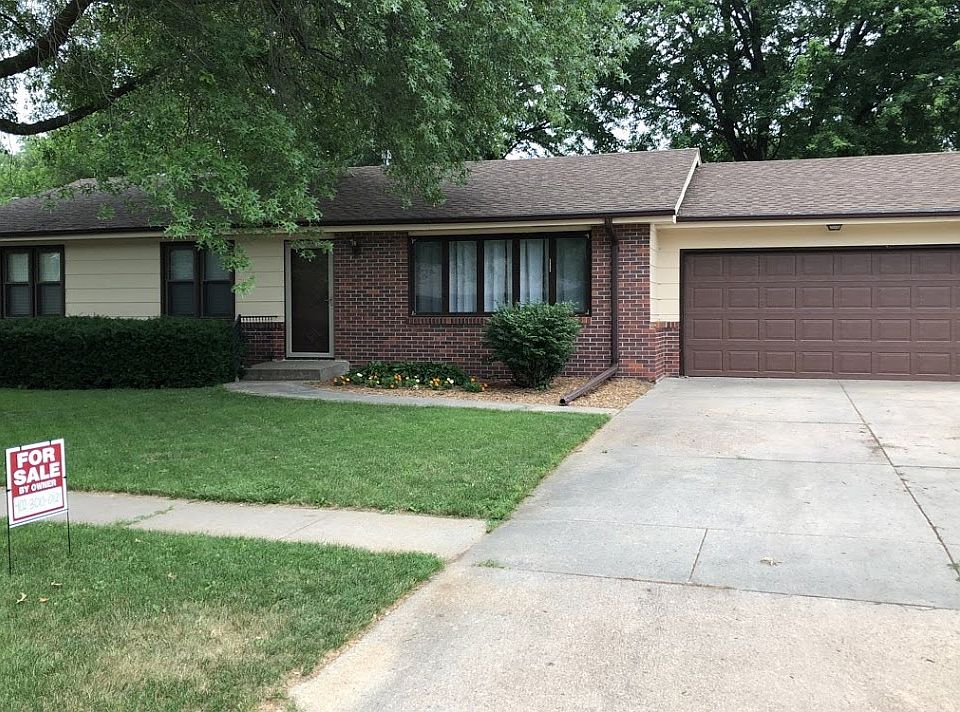1st image of 427 Bader Ave