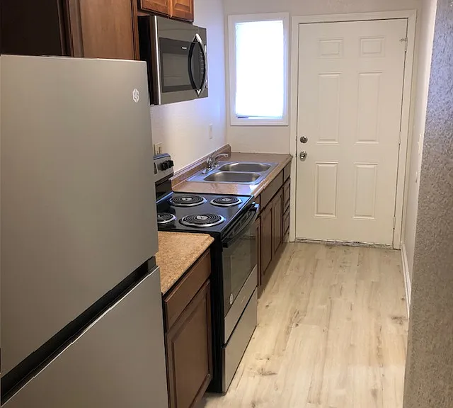 3343 Indiana Ave #3343B-3345A — Photo 19
