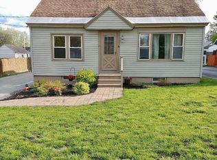 34 Sawyer St, Waterville, ME 04901