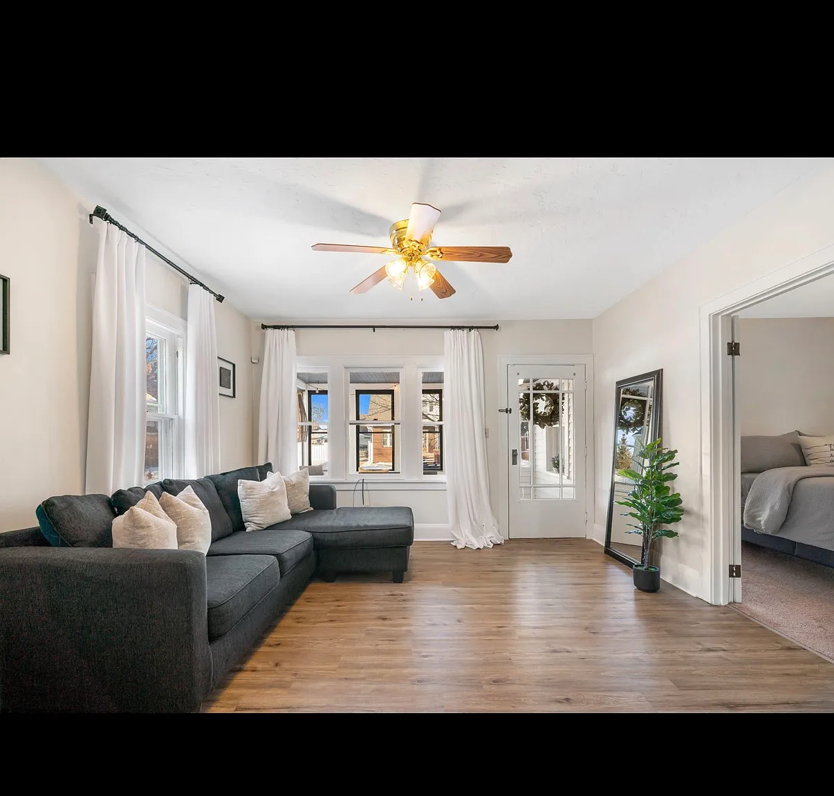 2 bed, 997 sqft, $1,295 — Photo 4