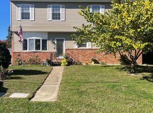 810 Riverside Dr, Pasadena, MD 21122