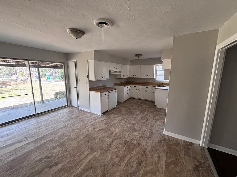 2205 Gail Ave — Photo 10