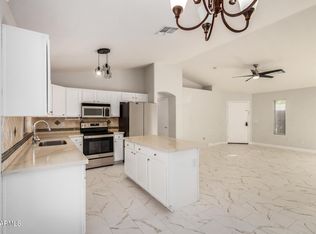 2221 E Union Hills Dr UNIT 113, Phoenix, AZ 85024