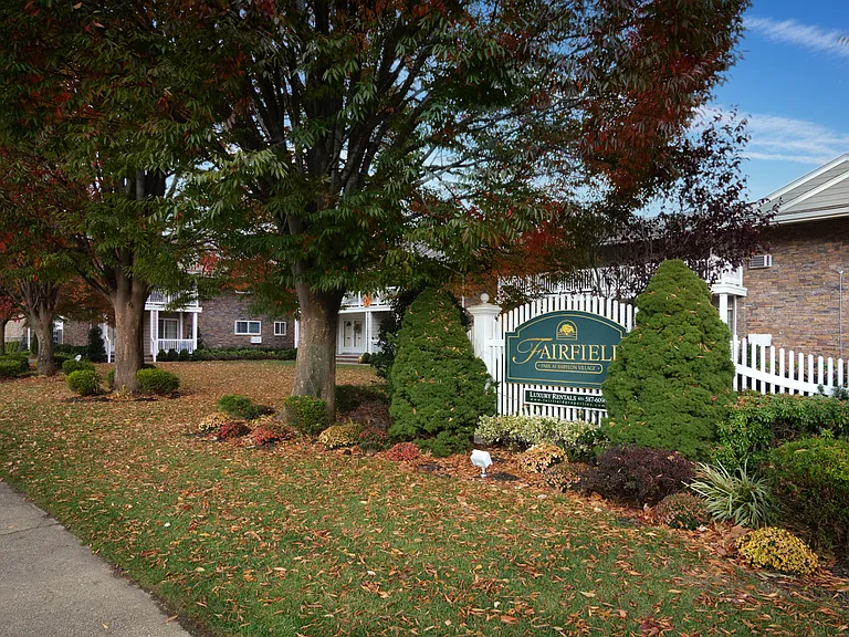 Fairfield at Babylon — Photo 12