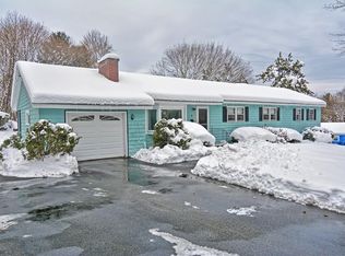 4 Charlesgate Rd, Chelmsford, MA 01824