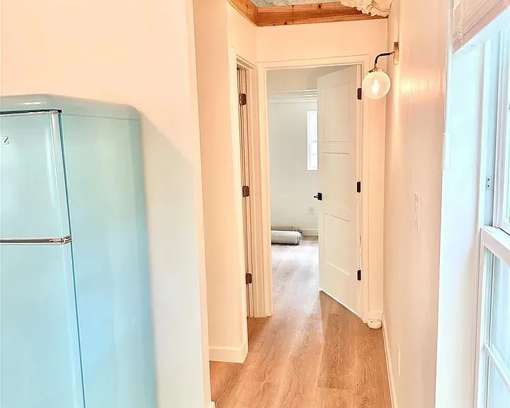 124 Allen St — Photo 6