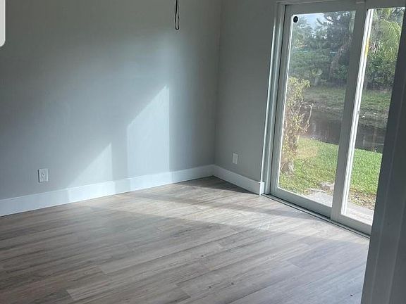 5th image of 4079 Coral Springs Drive #4