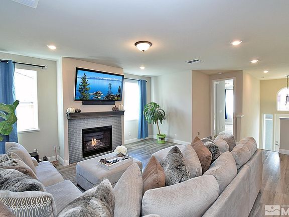 3rd image of 1554 Cantinia Dr