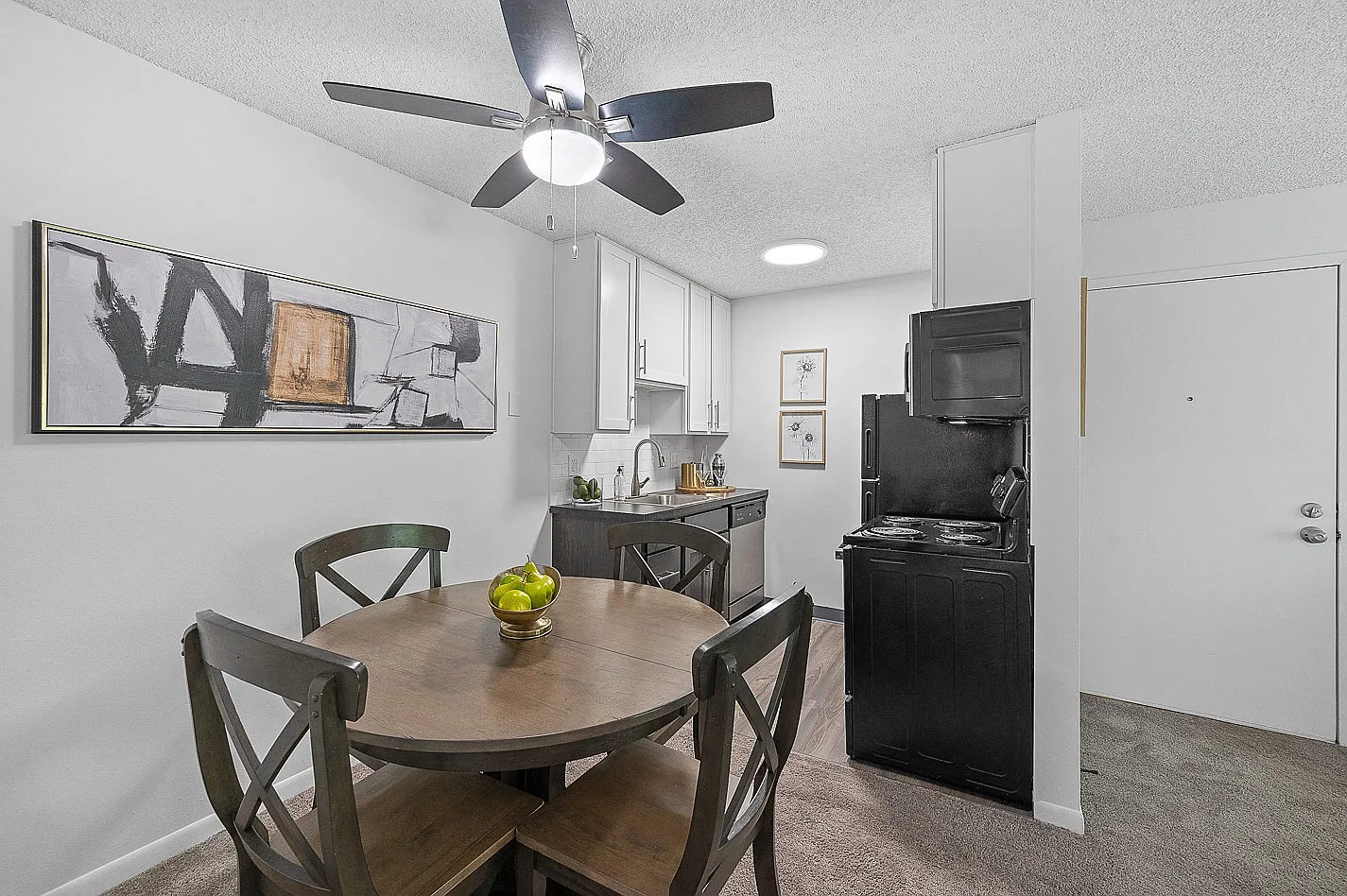 Timber Glen Apartments — Photo 4