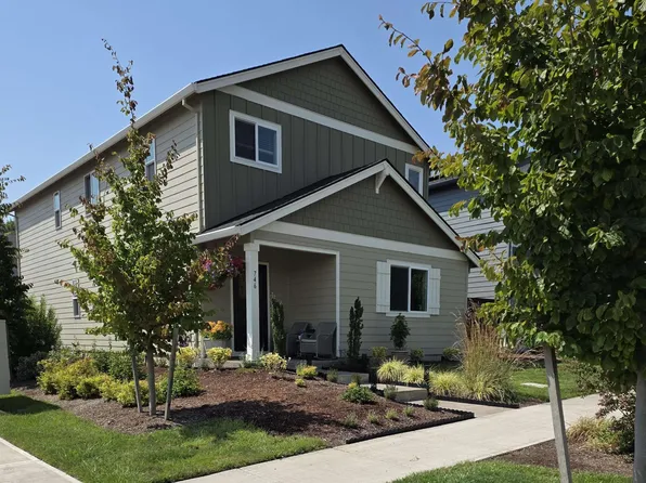 746 Merriott Ln, Woodburn, OR 97071
