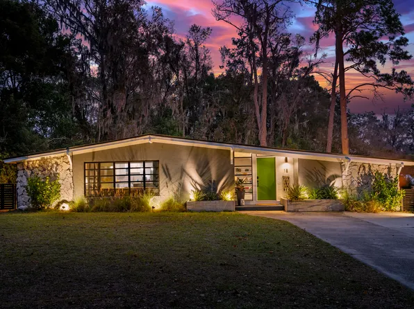 18 North Ave W, Brooksville, FL 34601