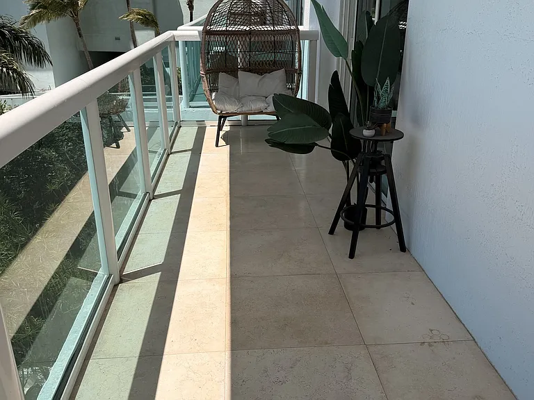 1800 N Bayshore Dr #1408 — Photo 21