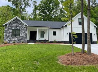 106 Trafalgar Dr, Lexington, NC 27292