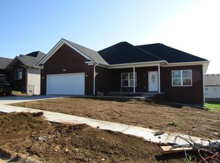 952 Thoroughbred Rd, Shelbyville, KY 40065