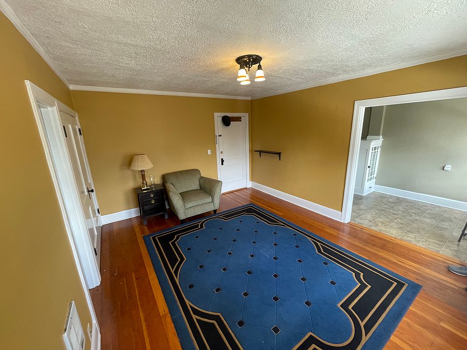 2nd image of 20 NW 16th Ave APT 216