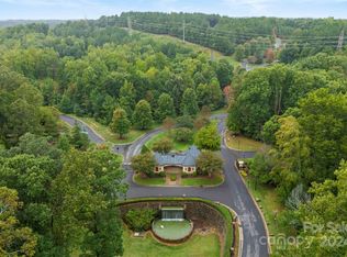 1033 Glade Spring Ct, Belmont, NC 28012