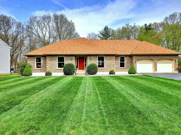 24 Poplar Drive, Cheshire, CT 06410