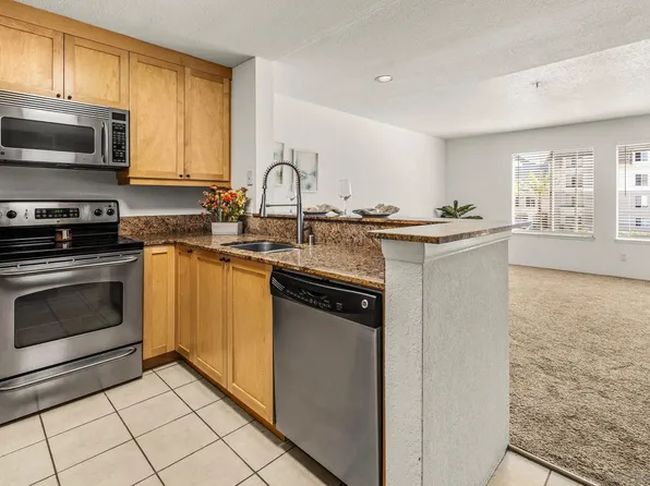 8889 Caminito Plaza Centro #7225, San Diego, CA 92122