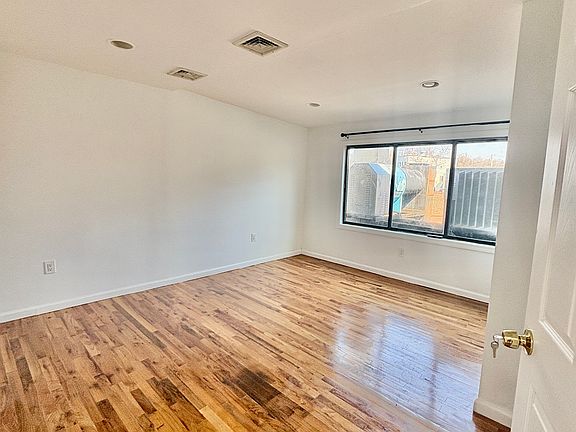 2nd image of 95 Water St #3