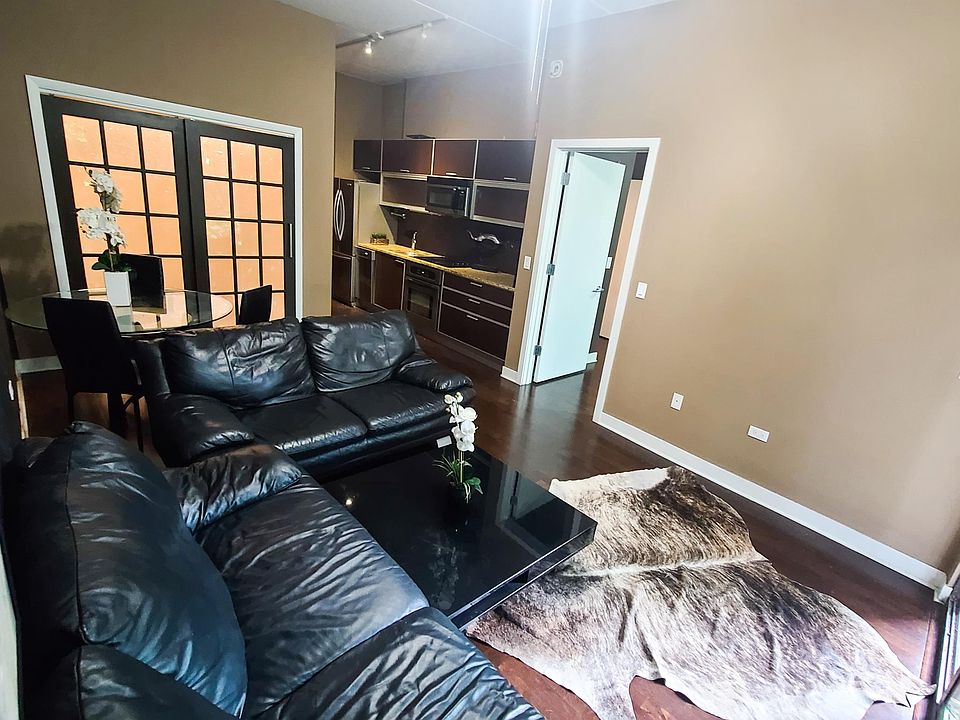 1st image of 660 W Wayman St Unit 103