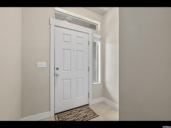 5th image of 1601 N Catagena Pkwy E