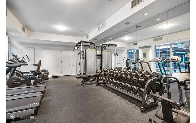 Sold by Corcoran | media 14