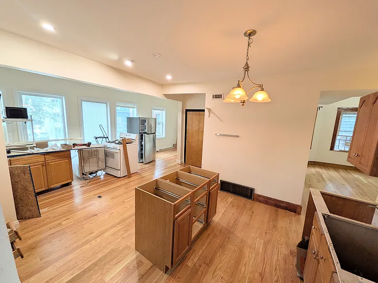 346 Faneuil St #3 — Photo 7