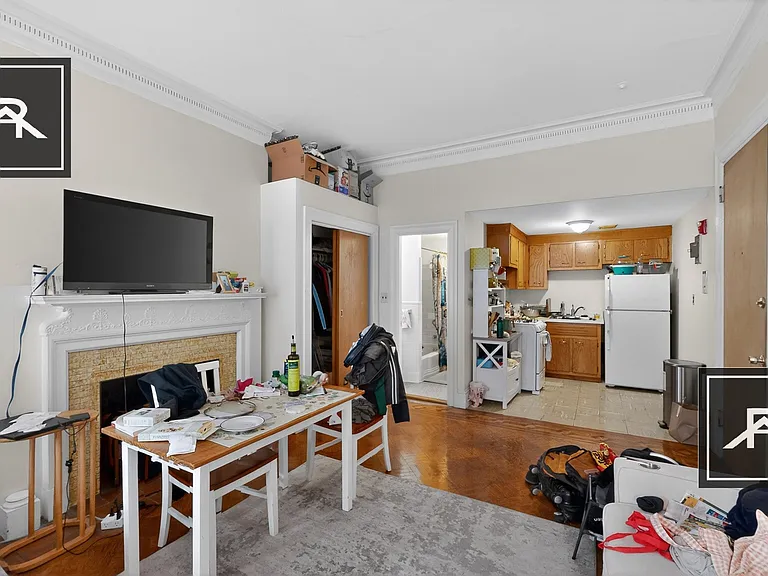 1063 Beacon St #2 — Photo 3
