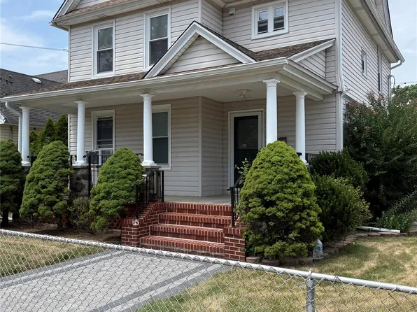 40 S Corona Ave APT 2, Valley Stream, NY 11580