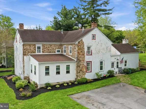 1116 Old Swede Rd, Douglassville, PA 19518