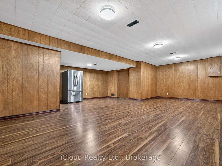 52 Montressor Dr — Photo 22