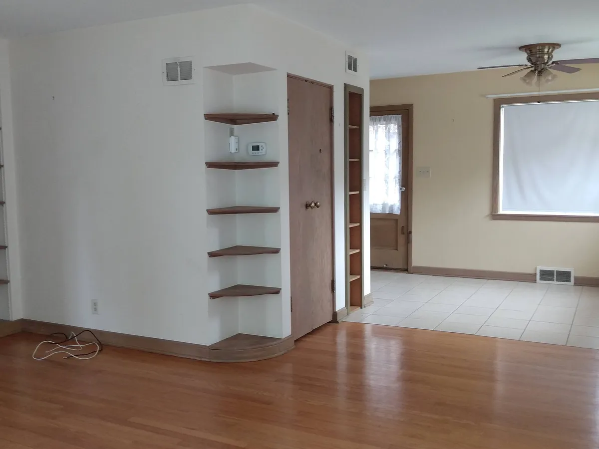 Building Photo - 8709 Parkview Ct